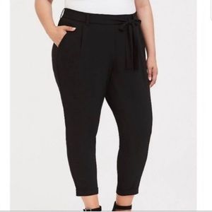 Black Torrid tie front cigarette pants with pockets 00